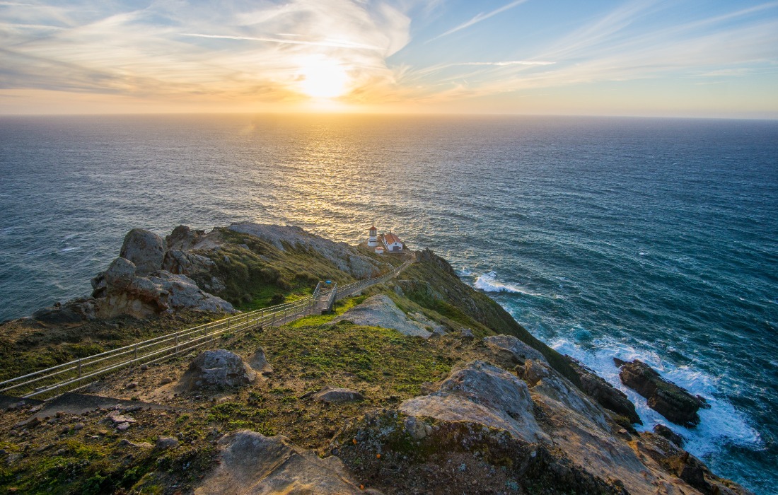 Quer morar de graça na Califórnia? Vaga oferece casa em farol histórico; Veja como é o local