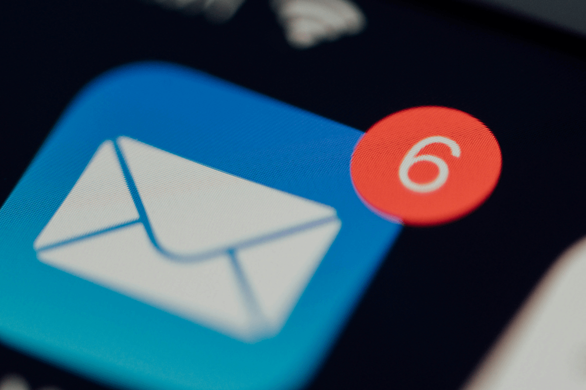 Prompts para responder e-mails difíceis com ajuda da IA