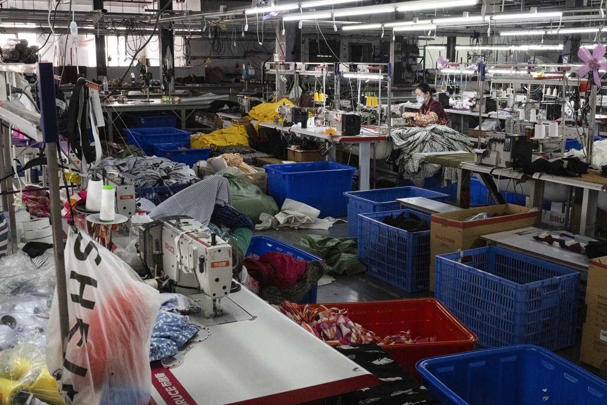 Shein chega à Bolsa sem brilho e expõe desgaste de modelo de negócios do fast-fashion - QTU Questões do Universo