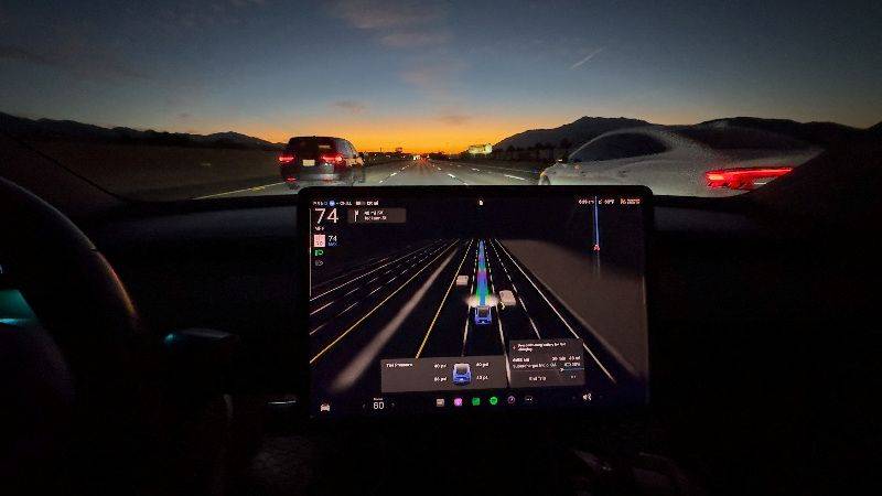 Democrata dos EUA quer punir motoristas que cochilam ao volante de carros da Tesla