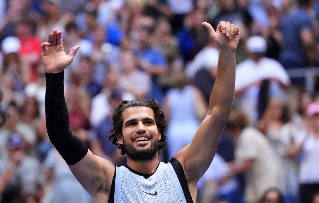 Carlos Alcaraz vence Tommy Paul e avança às quartas do US Open