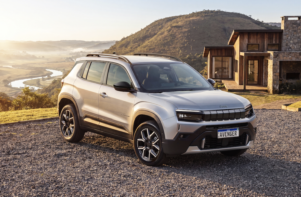 Jeep Avenger mira nova geração de consumidores de SUVs