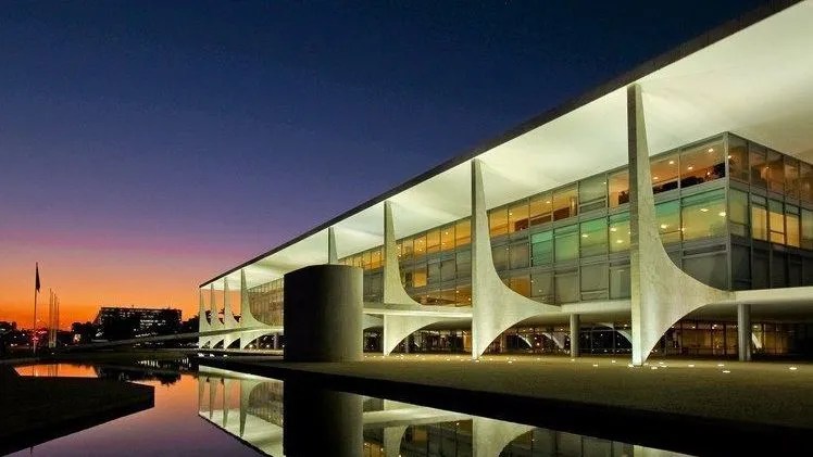 MPE defende suspensão de redes de servidor por fake news sobre Flávio e Nossa Senhora
