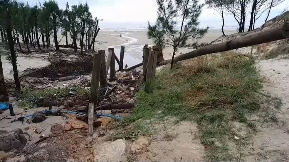 Tsunami no Brasil? Fenômeno é confirmado em SC após mar avançar sobre casas