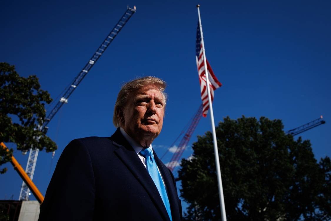 Trump promete bancar anúncios que o exaltam após críticas ao uso de verba pública