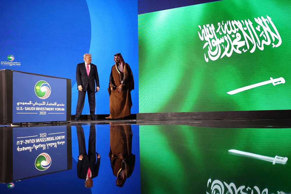 Sob ataque dos houthis, príncipe saudita enfrenta sua maior crise em anos