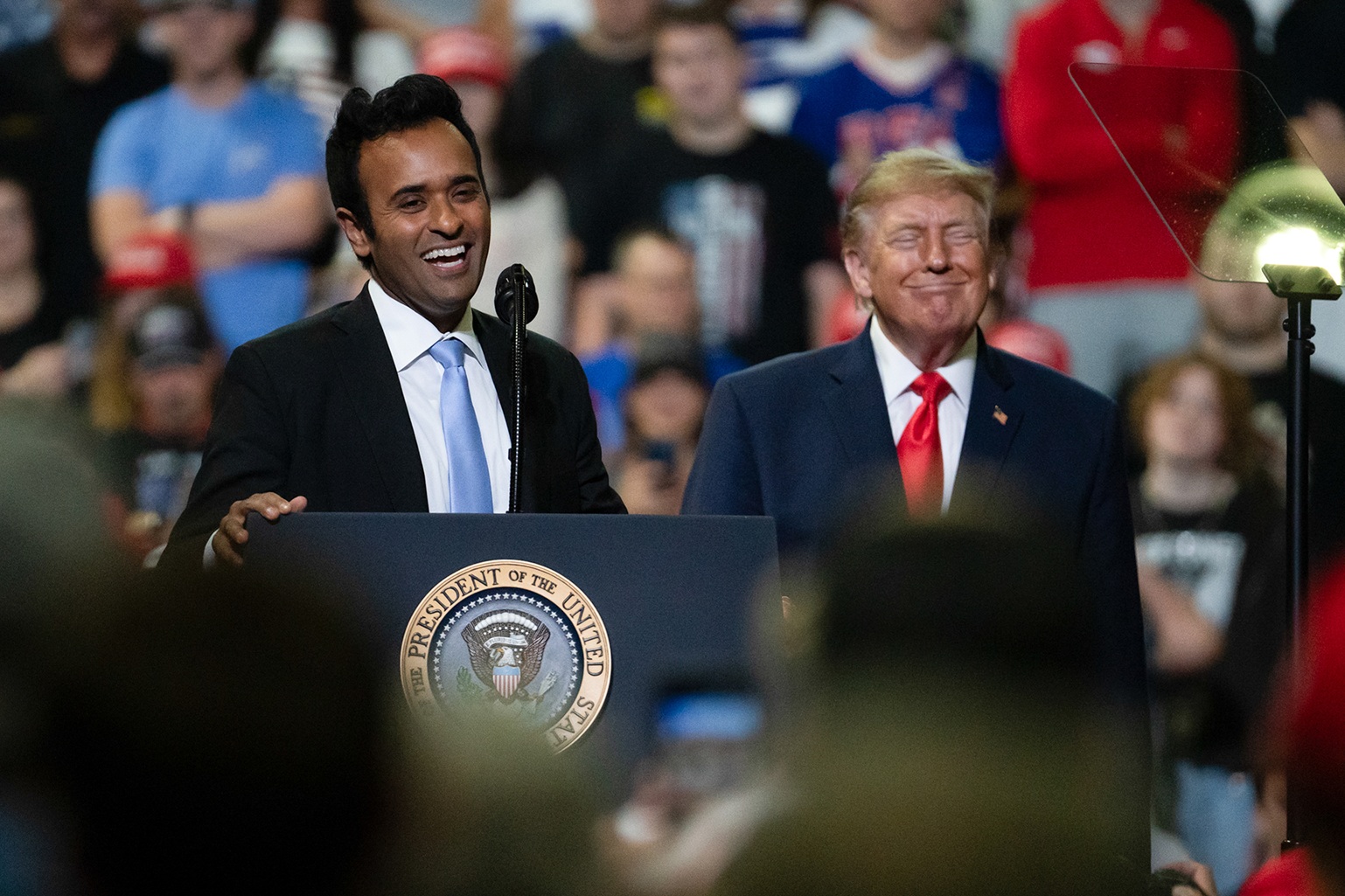 Trump defende anúncio polêmico de aliado em Ohio e amplia tensão nas Midterms