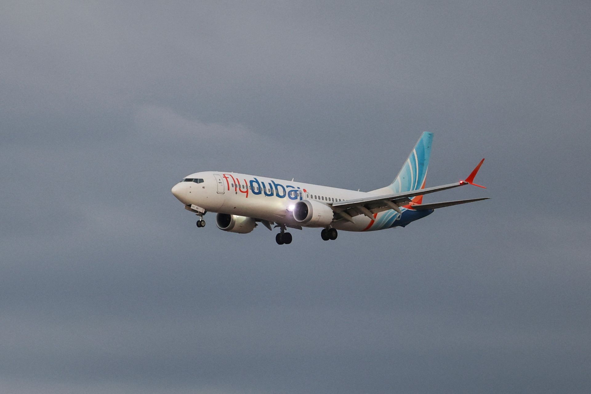 Homem que atacou voo da FlyDubai já era proibido de voar em Omã devido a radicalismo