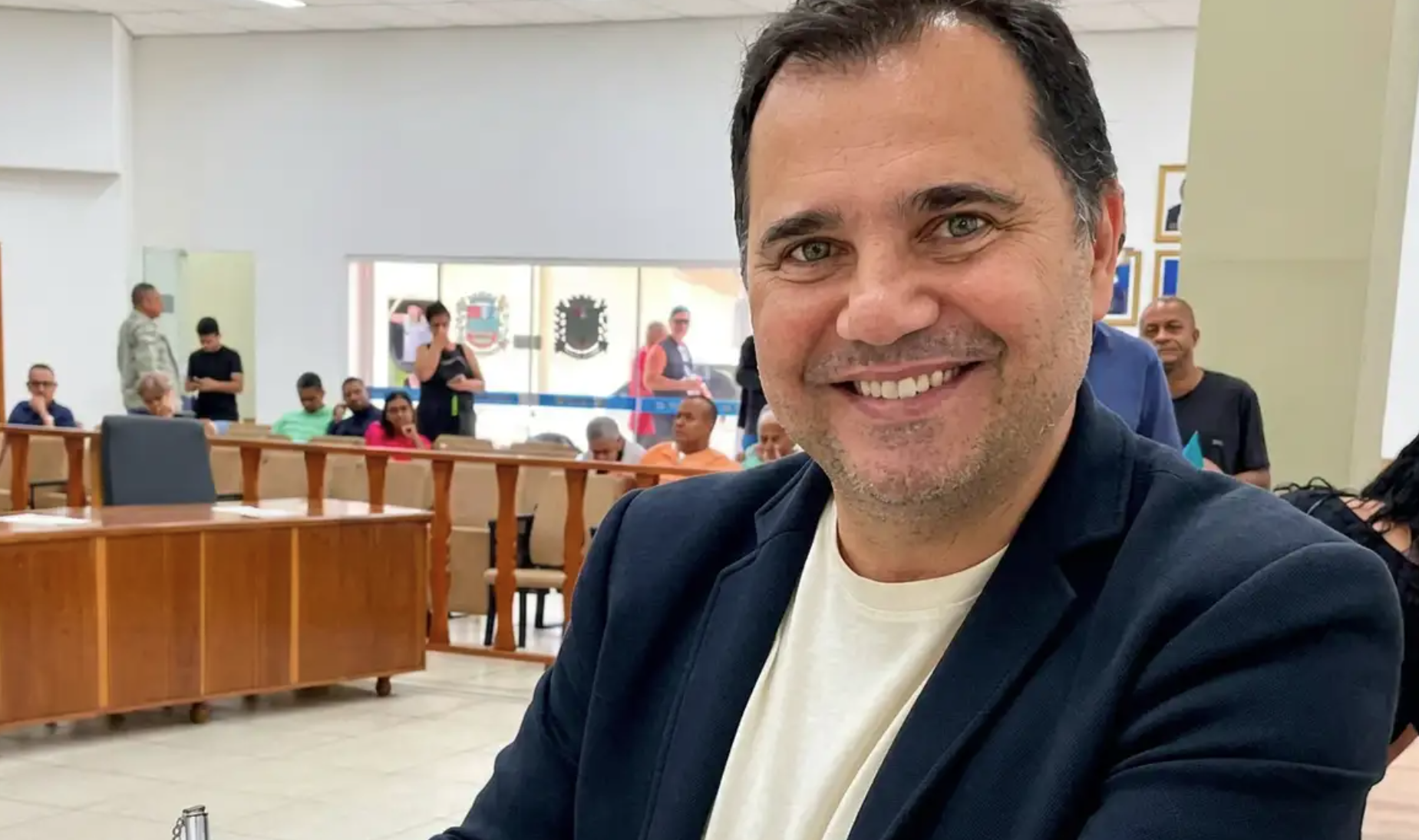 Ex-vereador e secretário de Queimados é morto a tiros por policiais na Avenida Brasil