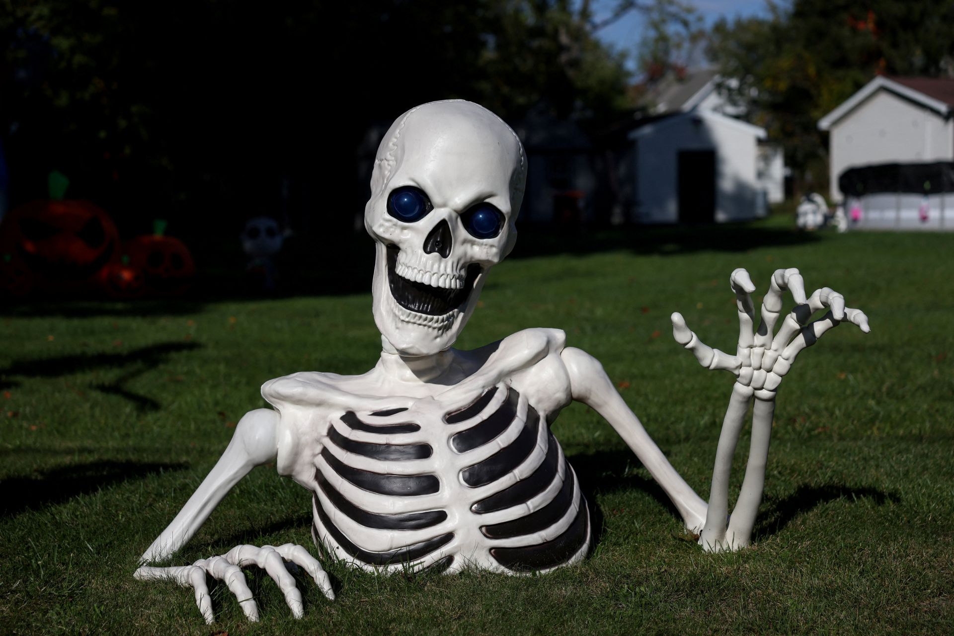 Quase 50% dos americanos estão usando IA para as compras do Halloween este ano