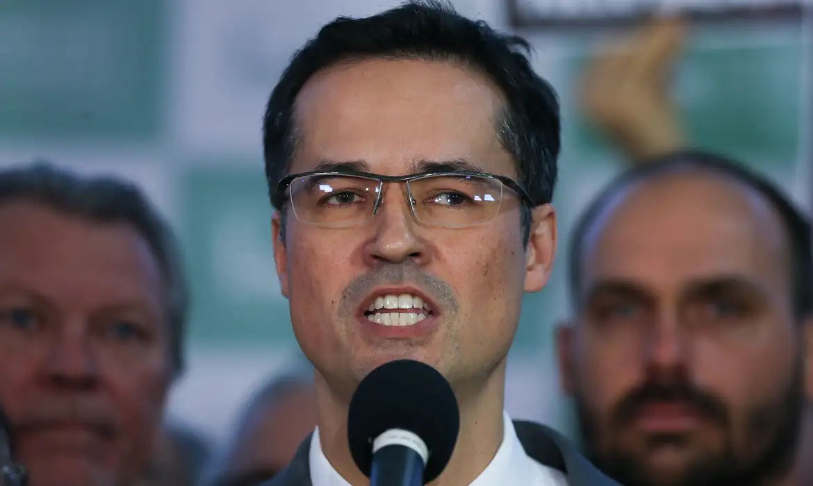 Deltan Dallagnol (Novo) é eleito senador pelo Paraná